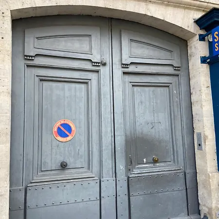 L'orangerie Versaillaise - A 2 Pas Du Chateau De *