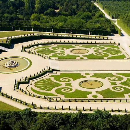 L'orangerie Versaillaise - A 2 Pas Du Chateau De アパート ベルサイユ