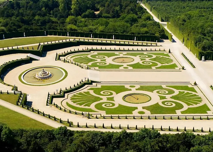 L'orangerie Versaillaise - à 2 Pas Du Château De Apartamento Versalhes