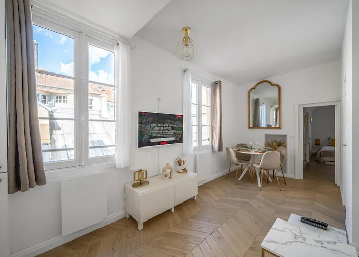 Apartamento L'orangerie Versaillaise - à 2 Pas Du Château De